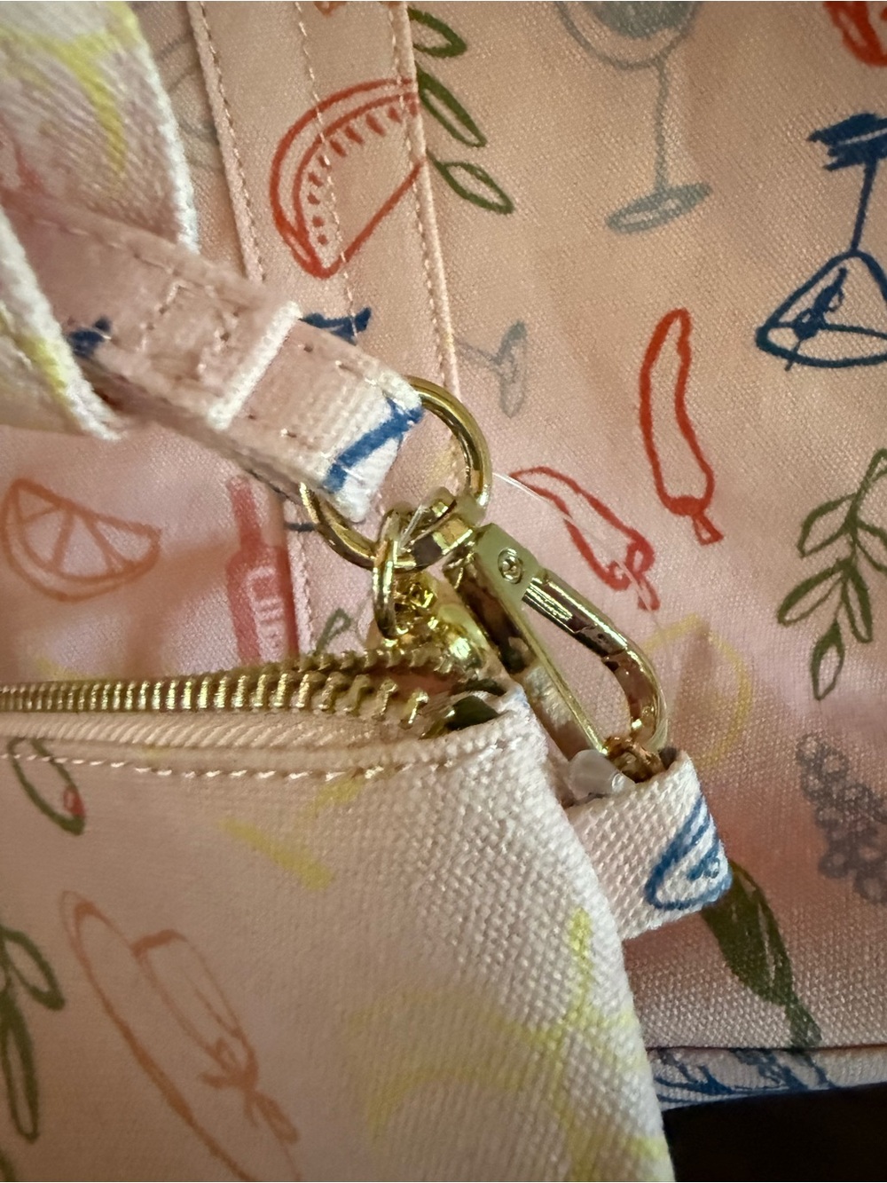 C&C California Pink La Dolce Vita Canvas Tote with Detachable Pouch - Picture 5 of 13
